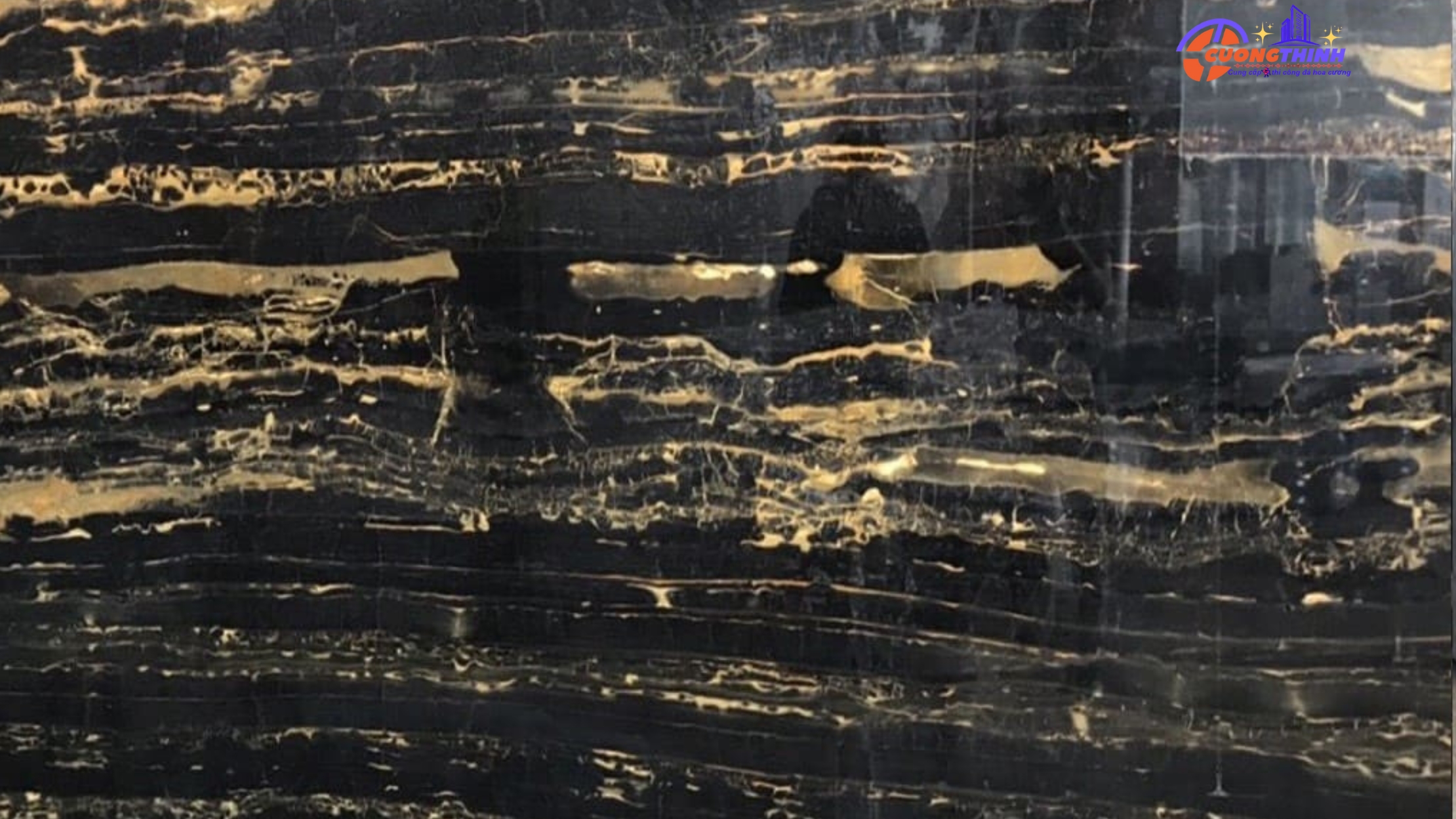 3.Đá Marble Đen vân vàng